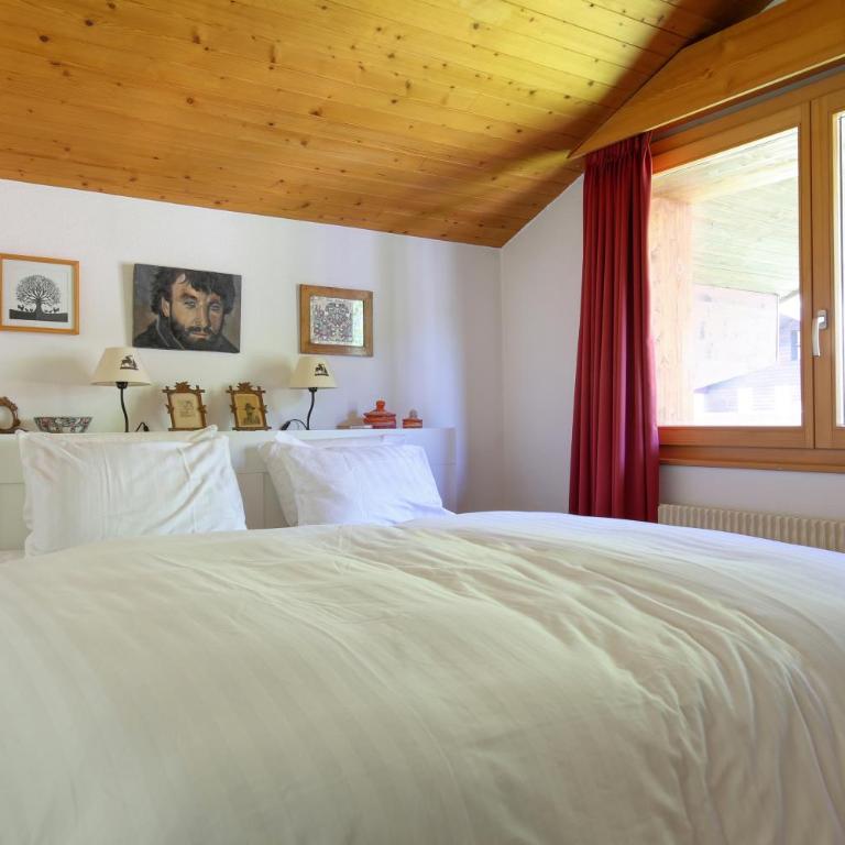 Soulful escape with fireplace and mountain views - Appartement avec Balcon - 4