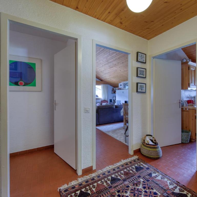 Soulful escape with fireplace and mountain views - Appartement avec Balcon - 13