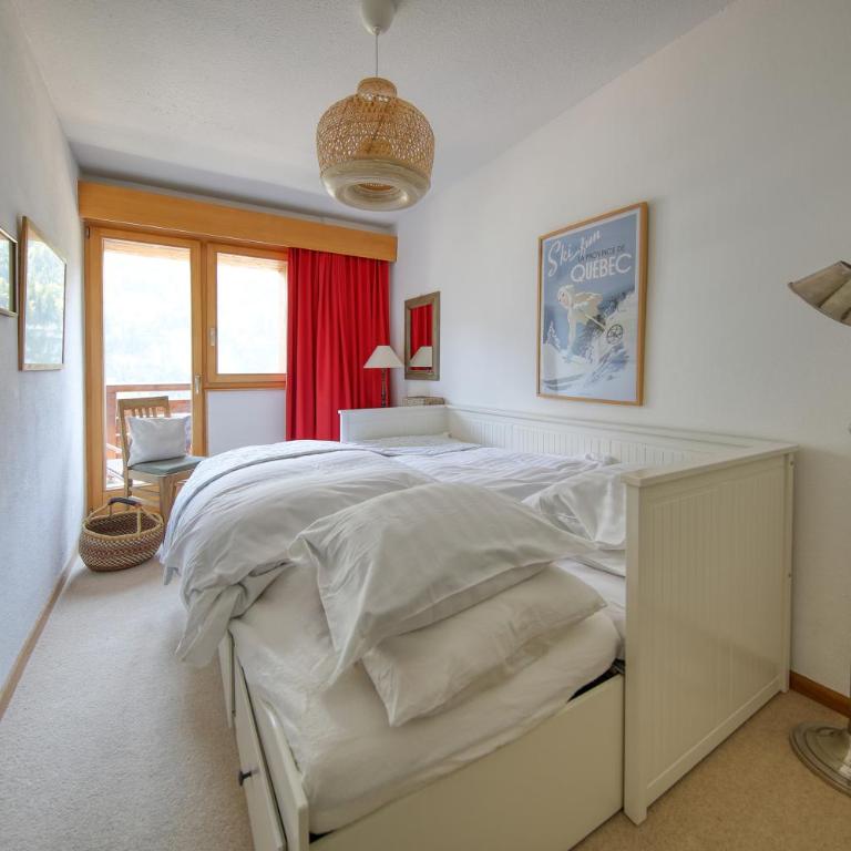 Soulful escape with fireplace and mountain views - Appartement avec Balcon - 25