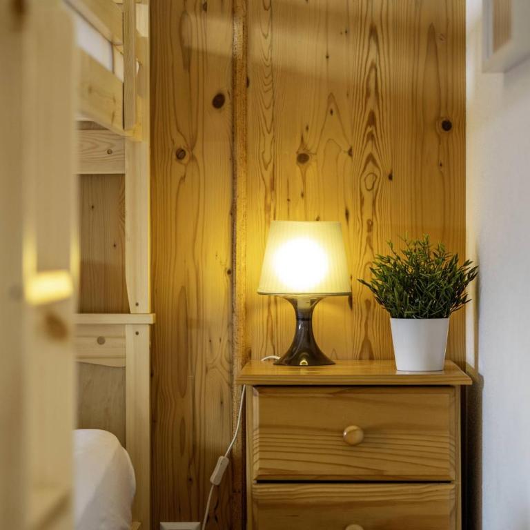 Etagnes 2 Est, ski-in ski-out, vue magnifique - Superior Apartment mit Balkon - 16