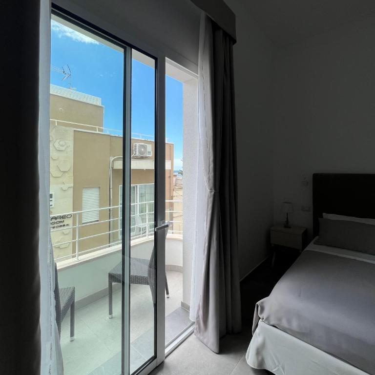 B&B Felix - Porto Cesareo - Camera Quadrupla con Balcone - 2