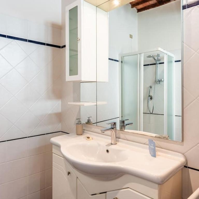 Fillungo Apartment - Affitti Brevi Italia - One-Bedroom Apartment - 11