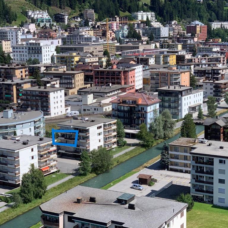 Holiday apartment Bolgen - close to everything! Bolgen, Jakobshorn, bus stop, train station, supermarket, ski school, ski rentals, restaurants and more! - Apartment mit 1 Schlafzimmer - 4