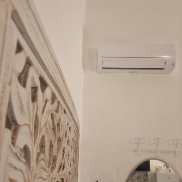 APARTMENT 20 - Mini Loft with Private External Bathroom - 10