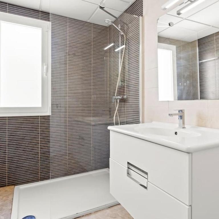 Fantastic 3 bedroom townhouse Los Naranjos RDR424 - Three-Bedroom Townhouse - 10