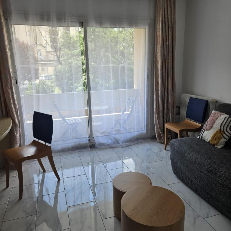 Le Tolstoï chic - Two-Bedroom Apartment - 4
