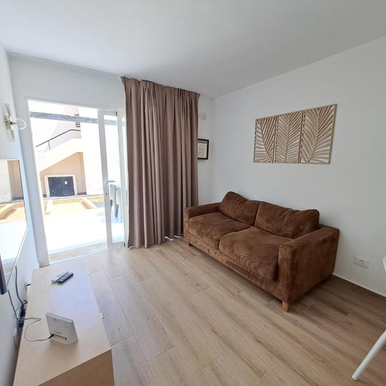 HomeForGuest Apartamento Alisios 1 con piscina en Corralejo - Apartamento - 2
