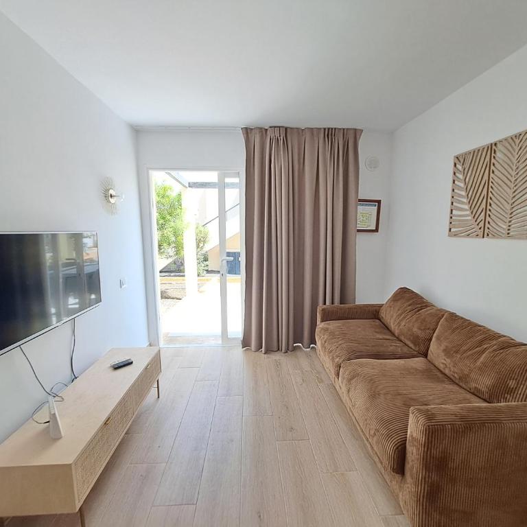 HomeForGuest Apartamento Alisios 1 con piscina en Corralejo - Apartamento - 10