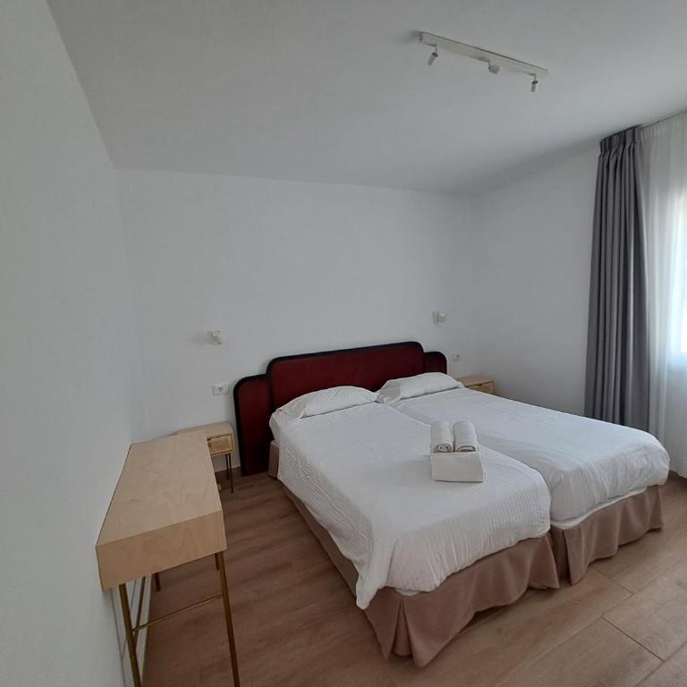 HomeForGuest Apartamento 15 con terraza y piscina en Corralejo - Apartamento - 14