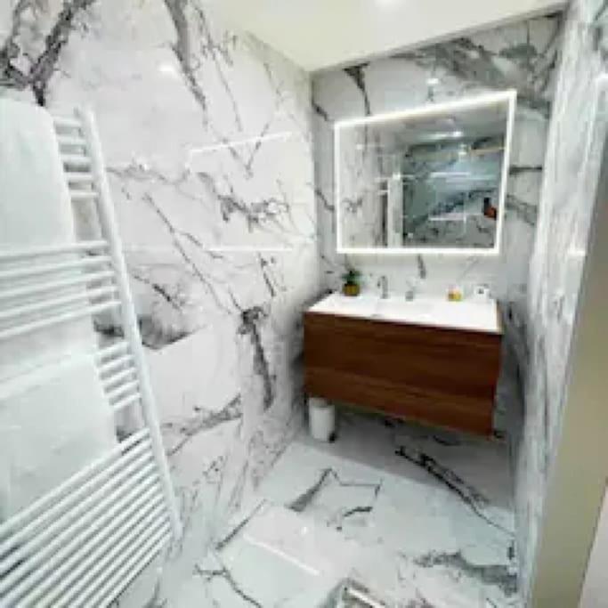 Vue mer exceptionnelle - Appartement Deluxe - Apartment mit 2 Schlafzimmern - 15