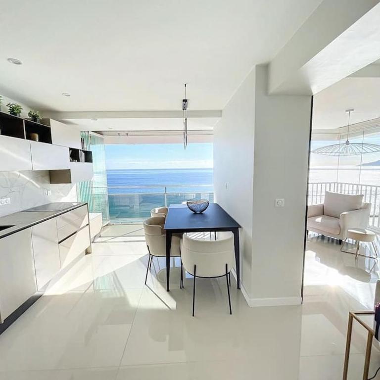 Vue mer exceptionnelle - Appartement Deluxe - Apartment mit 2 Schlafzimmern - 9