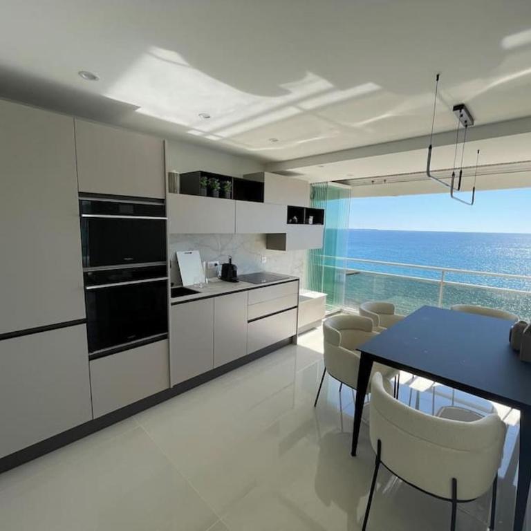 Vue mer exceptionnelle - Appartement Deluxe - Apartment mit 2 Schlafzimmern - 6