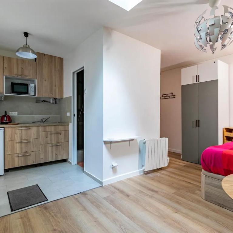 Gare du Nord Confortable pied à terre avec patio - Appartement 1 Chambre - 10