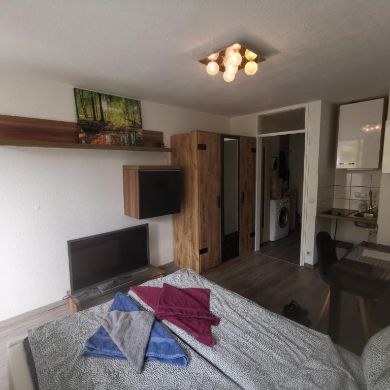 close to citycenter, 5 min metro U1, 50 m bus, - Apartamento de 1 dormitorio - 7