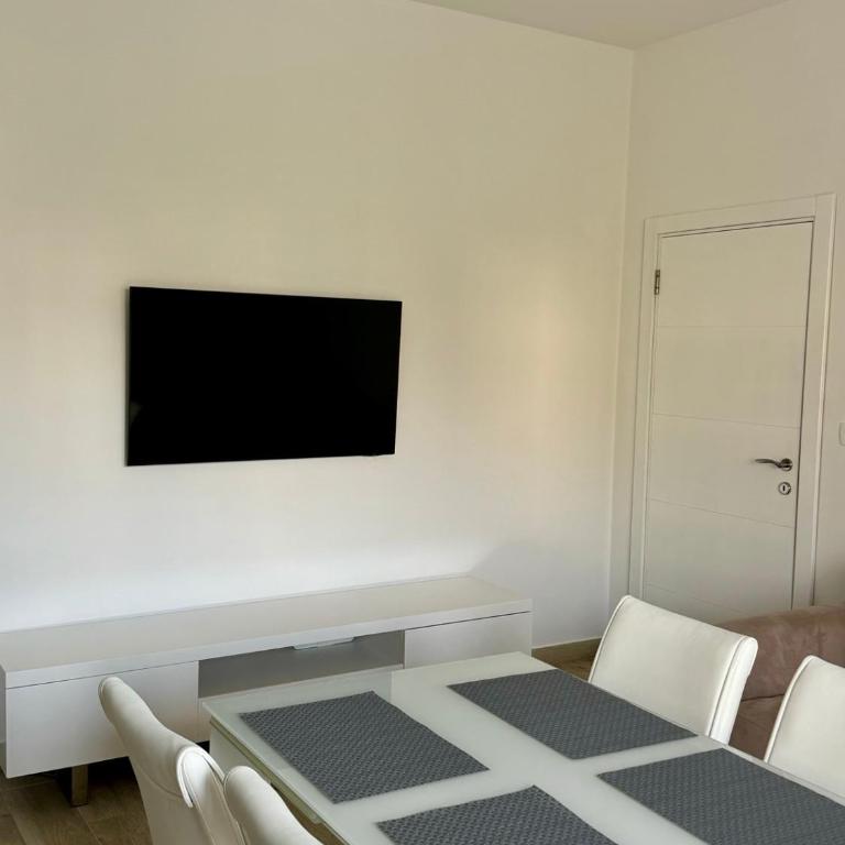 Sea View Apartments A33 - One-Bedroom Apartment - 5