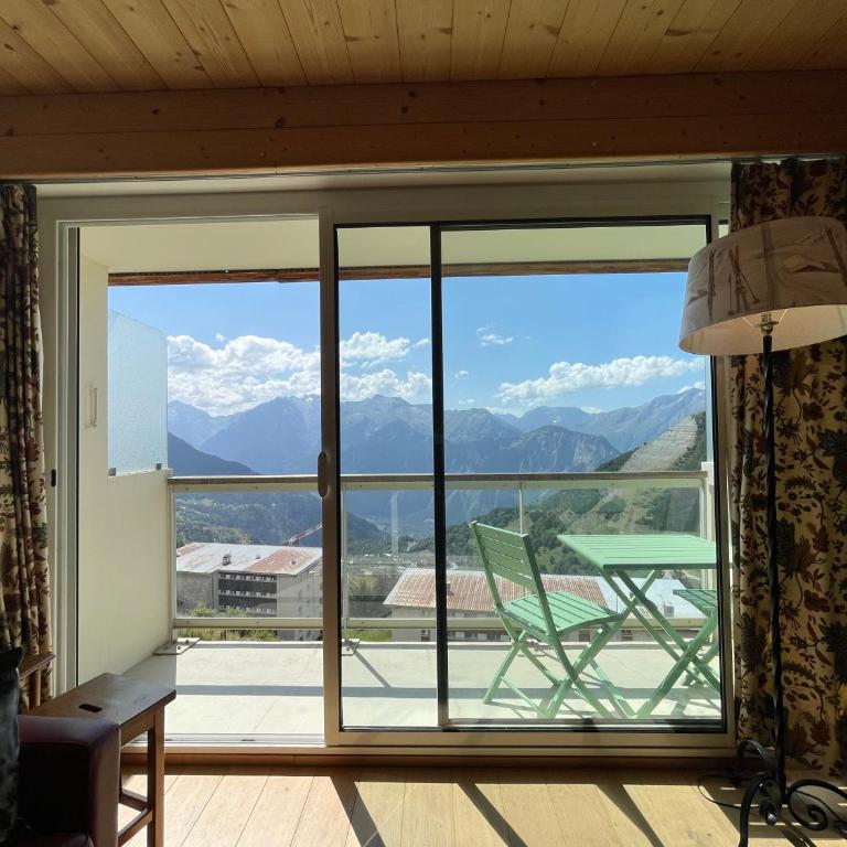 Homency Résidence Signal B16 - One-Bedroom Apartment with View - 5