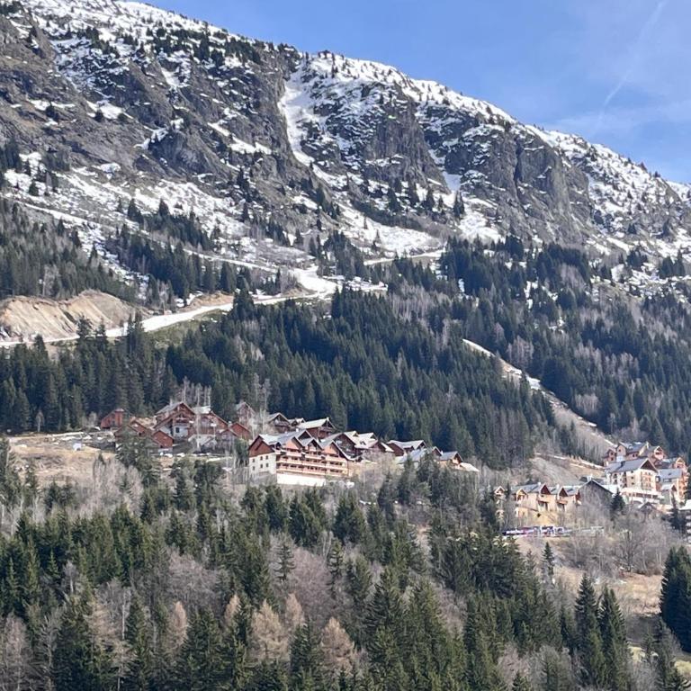 Charming apartment with exceptional view, 200 m from gondola, 1 bedroom max 6 persons - Appartement avec Vue et Balcon - 27