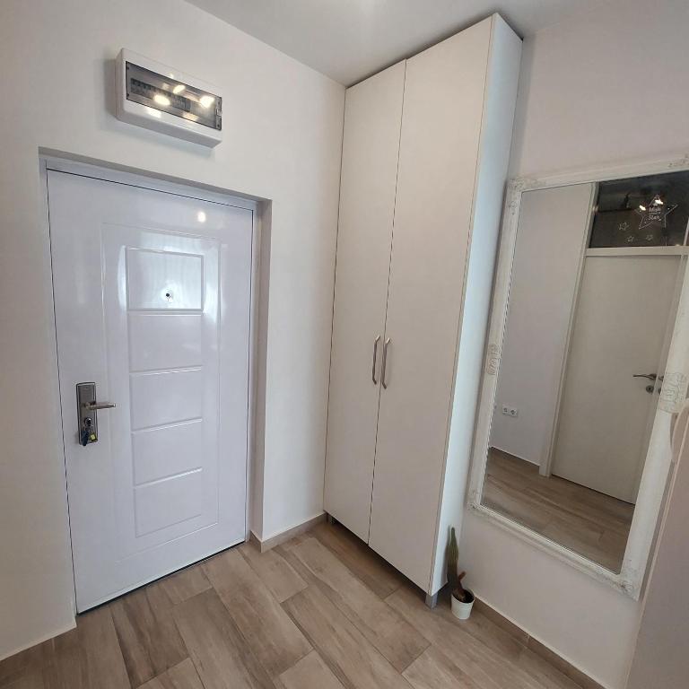 Stan na dan centar Jevrejska Banja Luka - Apartman sa 1 Spavaćom Sobom - 5
