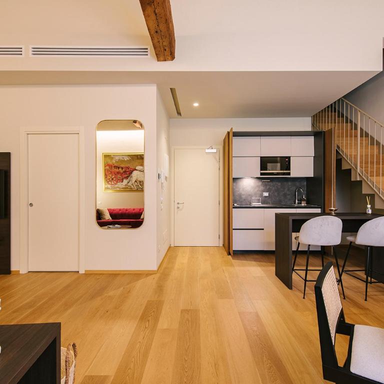 Palazzo Confalonieri da Lisca - Two-Bedroom Family Apartment - 15