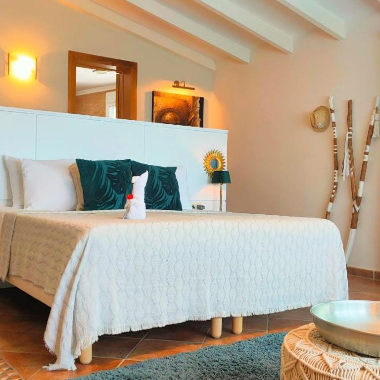 Finca La Vida Loca- For adult guests - Three-Bedroom Apartment - 9