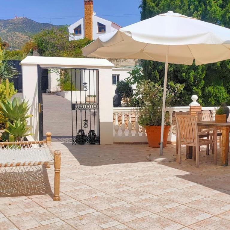 Finca La Vida Loca- For adult guests - Three-Bedroom Apartment - 27