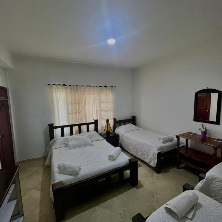 Finca Hotel Andaquies - Standard Family Room - 3