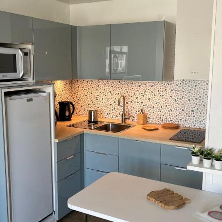 VUE OCEAN avec TERRASSE 30 m2 - 2 CHAMBRES parking privatif et piscine en été - Appartamento con Vista Mare - 8