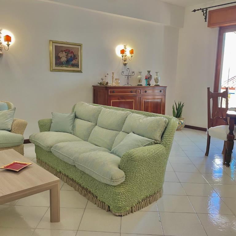 Frontemare da Anna - Three-Bedroom Apartment with Sea View - 8