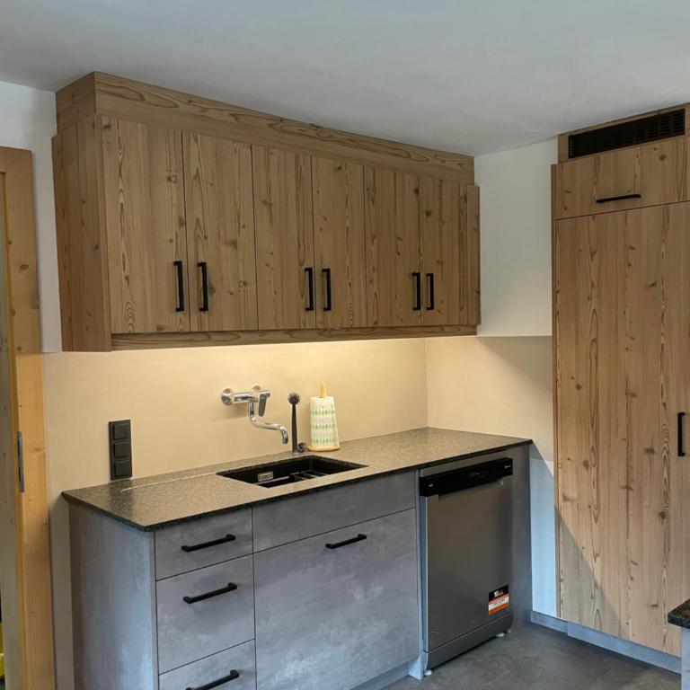 SÖLLHOF Ferienhaus mit 11 Schlafzimmern I großer Gemeinschaftsraum I Skibushaltestelle I 10 Min zum Skigebiet - Ferienhaus - 21