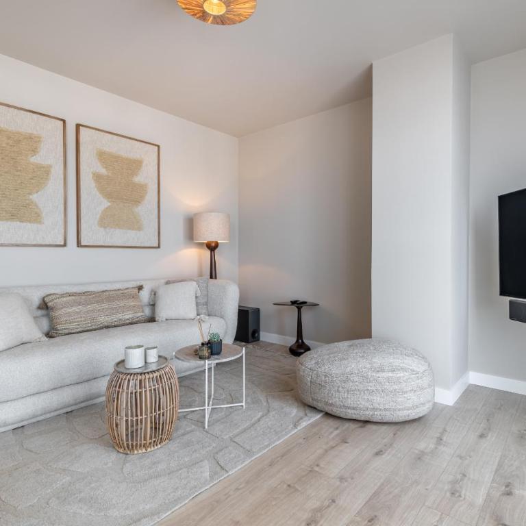 Malaga Skyline 5 Pool & Parking Free - Apartamento - 3