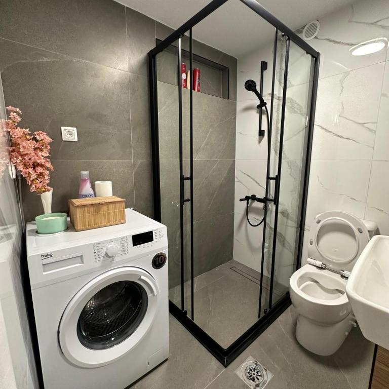 Twins House - Two-Bedroom Apartment - 10