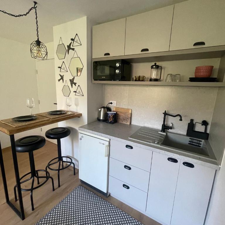Salam Sarajevo Apartments #HelloPeace - Studio - 3