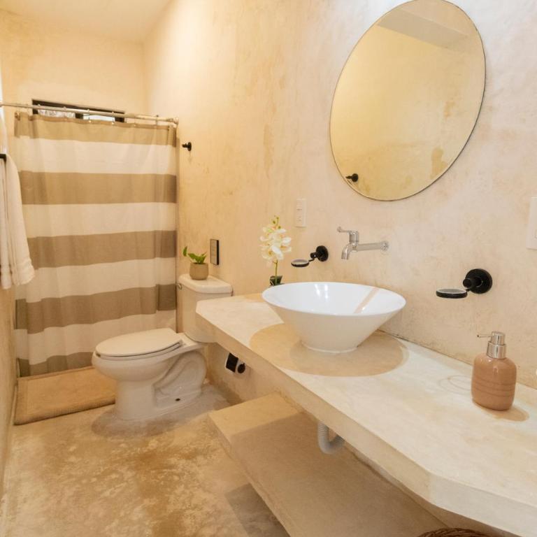 Casa Itza - Habitación Doble con baño privado - 6