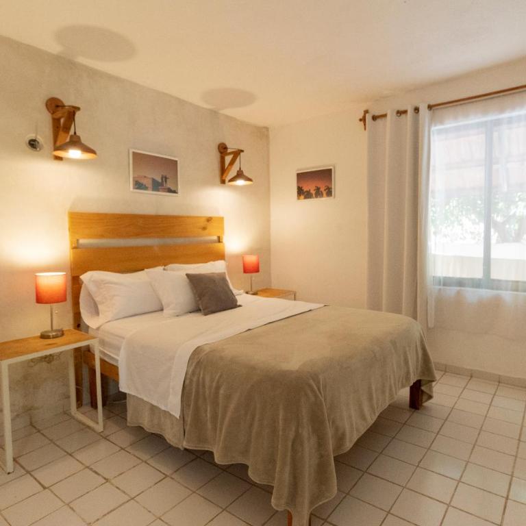 Casa Itza - Habitación Doble con baño privado - 7
