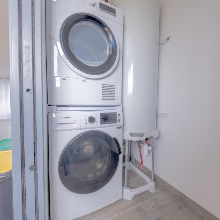 Le Trianon - Parking Privé - Appartement 3 Chambres avec Balcon - 36