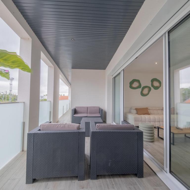 Le Trianon - Parking Privé - Appartement 3 Chambres avec Balcon - 40