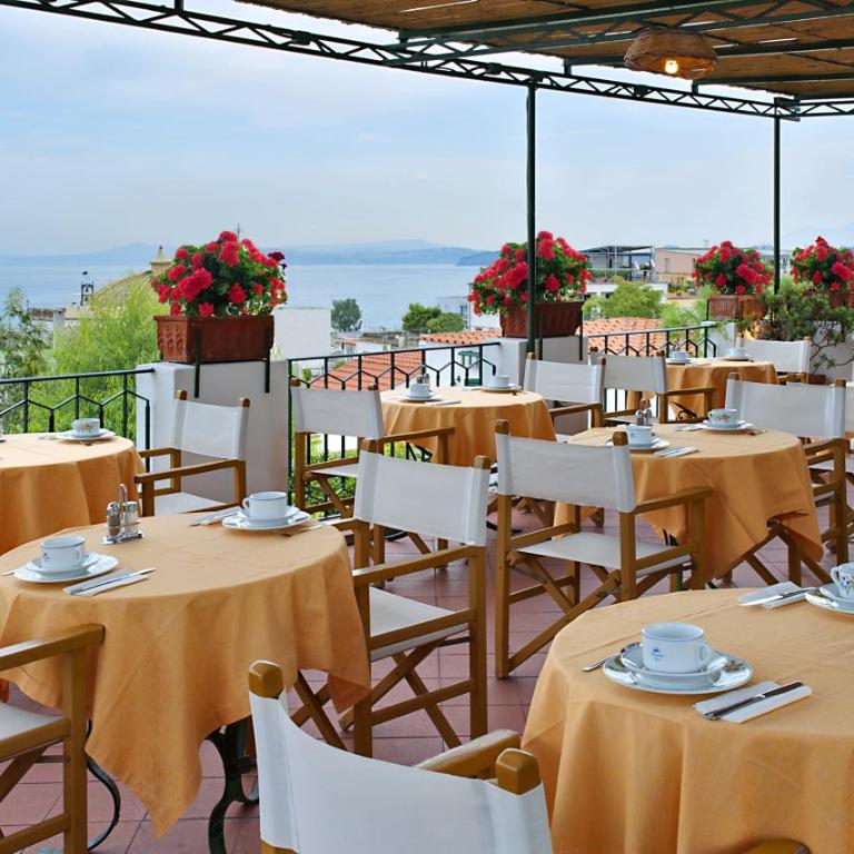 Hotel La Villarosa Terme - Camera Superior Matrimoniale/Doppia con Letti Singoli con Terrazza - 1