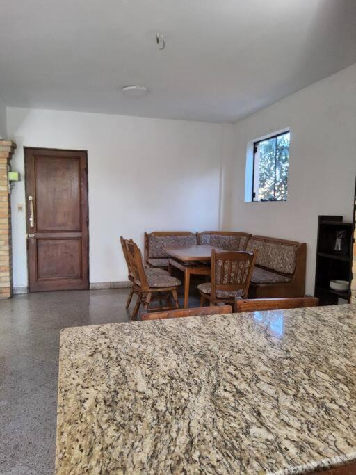 Amplio departamento céntrico - Apartamento de 2 dormitorios - 6