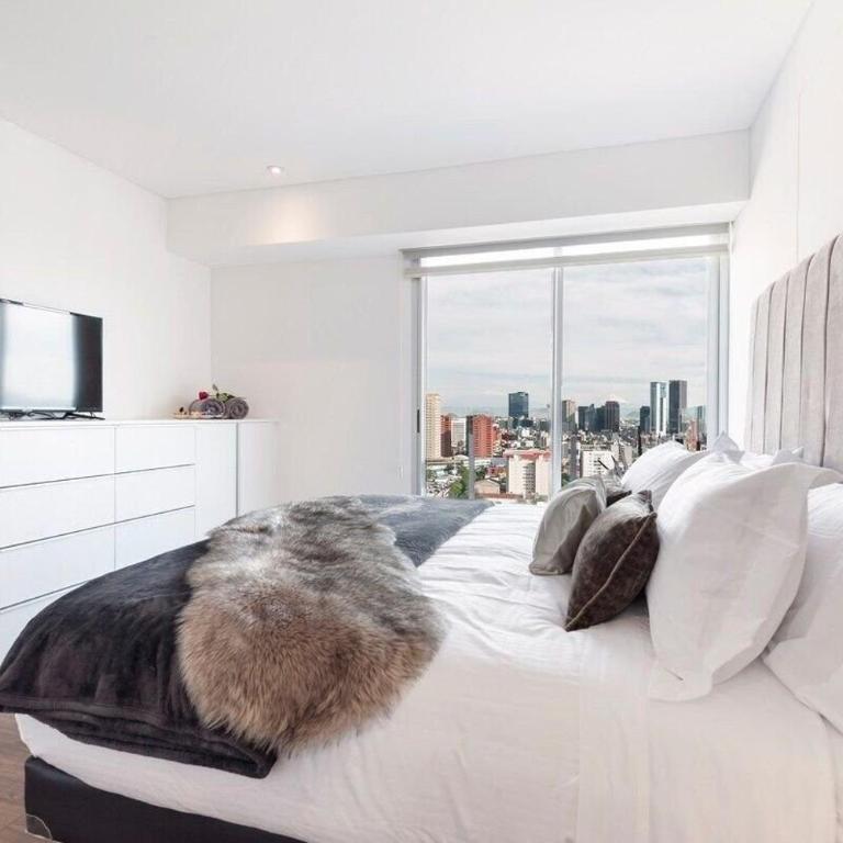 Spectacular Panoramic PH Experience, Polanco 3BD - Three-Bedroom Apartment - 10