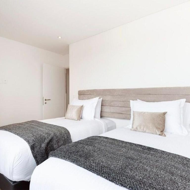 Spectacular Panoramic PH Experience, Polanco 3BD - Three-Bedroom Apartment - 14
