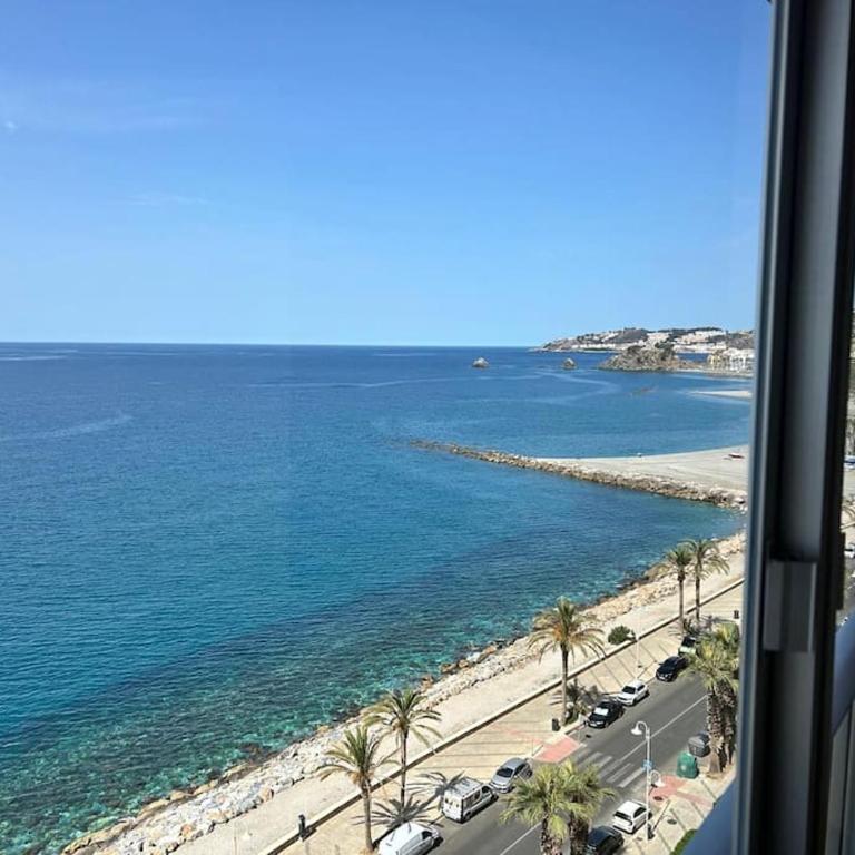 Velilla Parking Free - Apartamento de 2 dormitorios con terraza y vistas al mar - 1