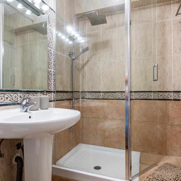 Family apartments in the centre of Fuengirola - Two-Bedroom Apartment - 8