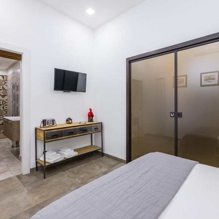 Industrial Apartment 2 Camere 2 Bagni Palazzo Mormando Napoli Centro Storico - Appartamento con 2 Camere da Letto e Balcone - 33