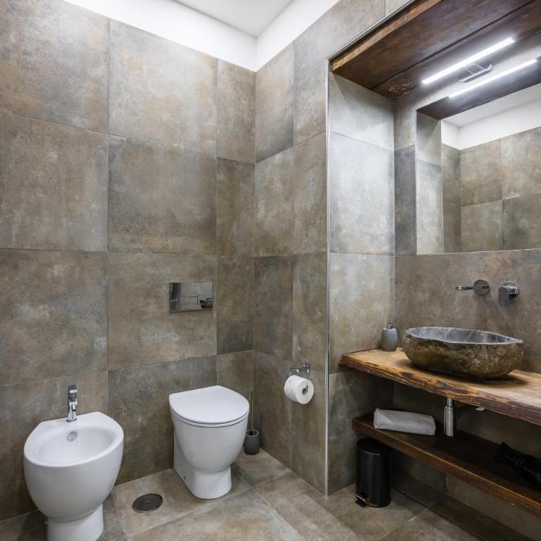 Industrial Apartment 2 Camere 2 Bagni Palazzo Mormando Napoli Centro Storico - Appartamento con 2 Camere da Letto e Balcone - 21
