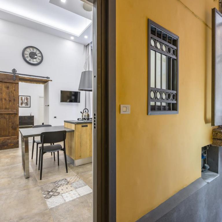 Industrial Apartment 2 Camere 2 Bagni Palazzo Mormando Napoli Centro Storico - Appartamento con 2 Camere da Letto e Balcone - 38