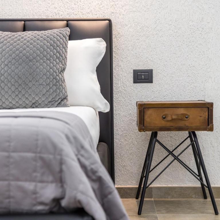 Industrial Apartment 2 Camere 2 Bagni Palazzo Mormando Napoli Centro Storico - Appartamento con 2 Camere da Letto e Balcone - 17