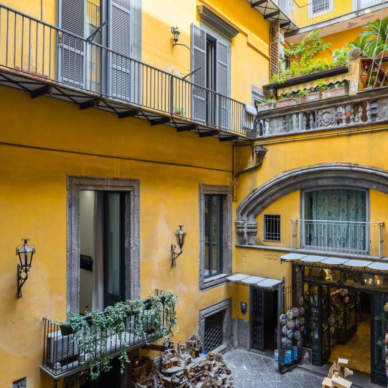 Industrial Apartment 2 Camere 2 Bagni Palazzo Mormando Napoli Centro Storico - Appartamento con 2 Camere da Letto e Balcone - 42