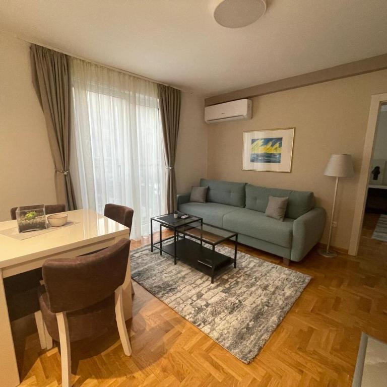 Vila Simfonija with Free parking - Apartman - 3
