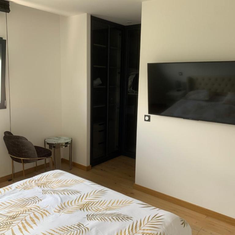 Maison Jacuzzi - Villa - 18