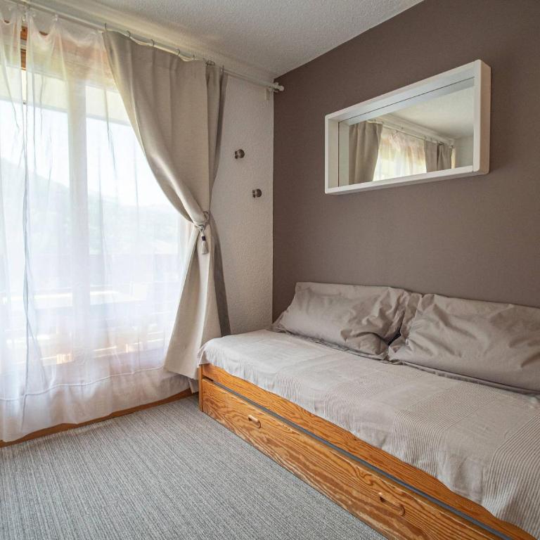 Studio lumineux avec accès direct aux pistes et à l'ESF - FR-1-356-233 - Apartment - 1